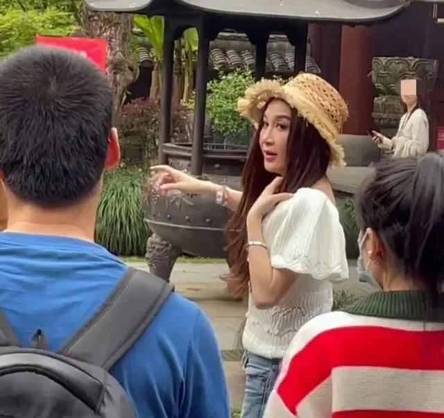 说好的不老女神，怎么生图就崩了？