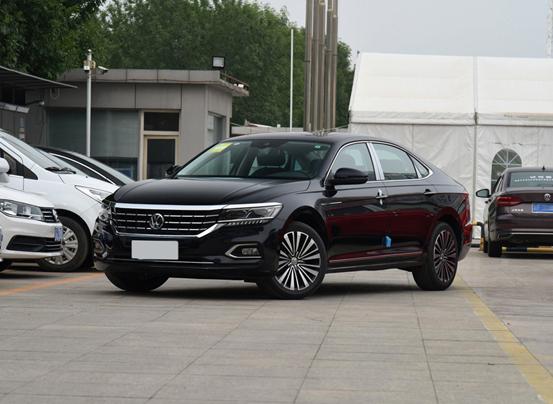 想不到吧，看起来挺沉稳的*萨特帕**跑起来这么快