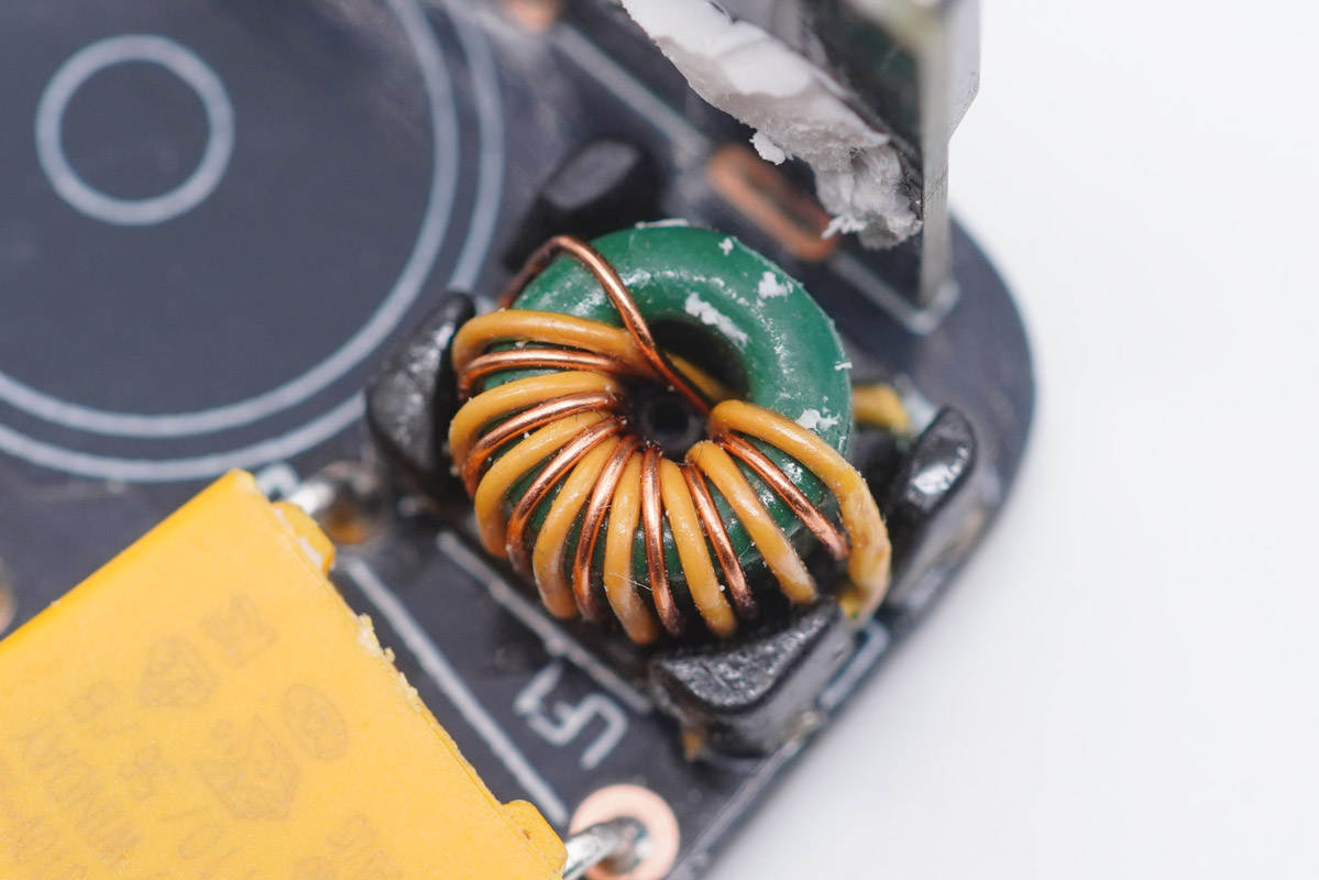 紫米氮化镓65w对比紫米普通65w,紫米65w氮化镓