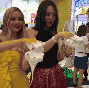 清洁毛孔的洁面皂,保持洗完脸的面部透亮