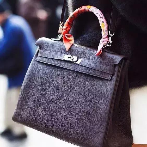 丝巾的时尚系法,丝巾的时髦戴法快来收藏学起来吧