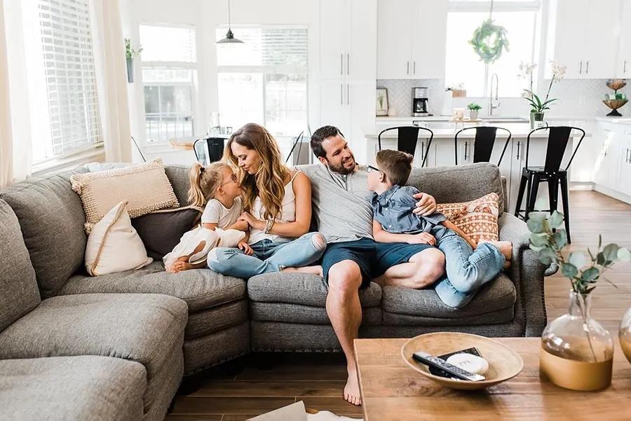除甲醛排名第一的植物是绿萝吗,新房除甲醛是植物好还是活性炭好