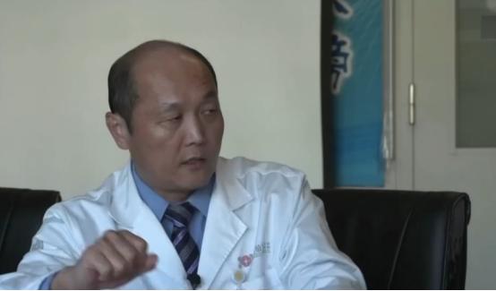大爷身患重病无人敢治，主任坚持医德，终于妙手回春