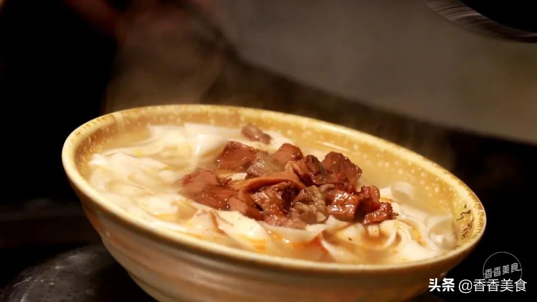 被食客吃出口号的一家老店，诱人的秘密竟然是两掺？