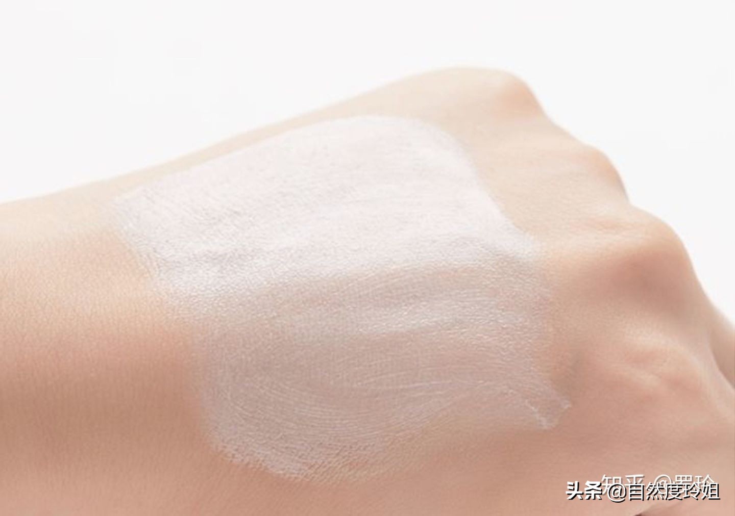 如何快速改善素颜皮肤,怎么做到皮肤又白又发光素颜