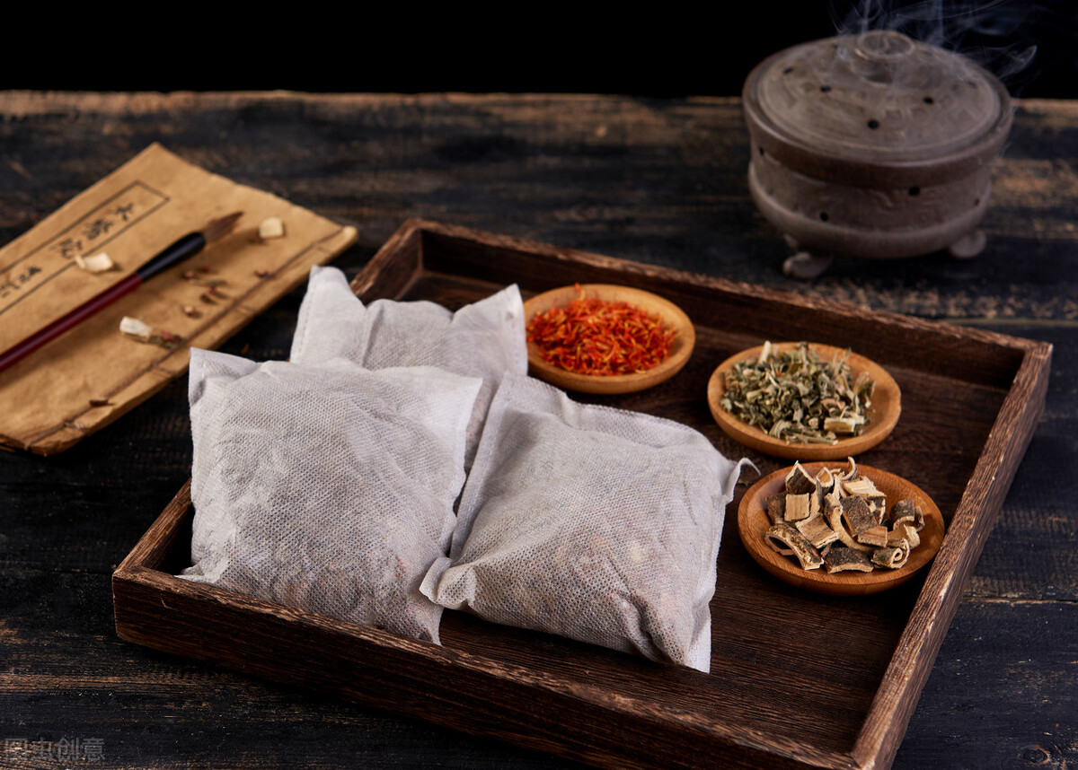 二十四节气立冬泡脚有什么好处,立冬后一天什么时间泡脚比较好