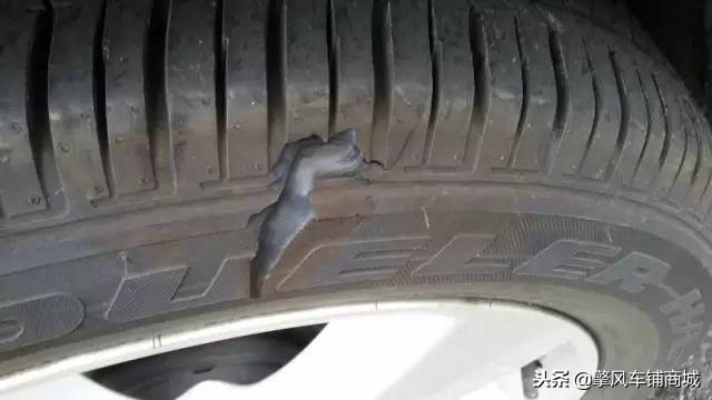 轮胎侧面划痕是怎么产生的,轮胎划痕深度多少需要更换