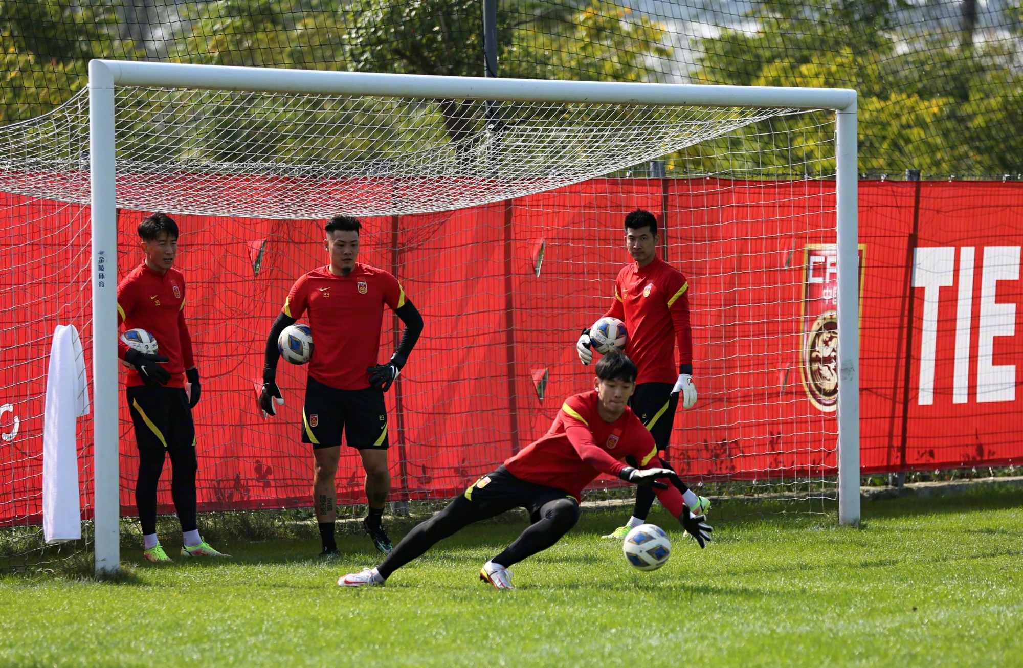 李铁说自己很后悔,李铁带的12强赛踢的是啥