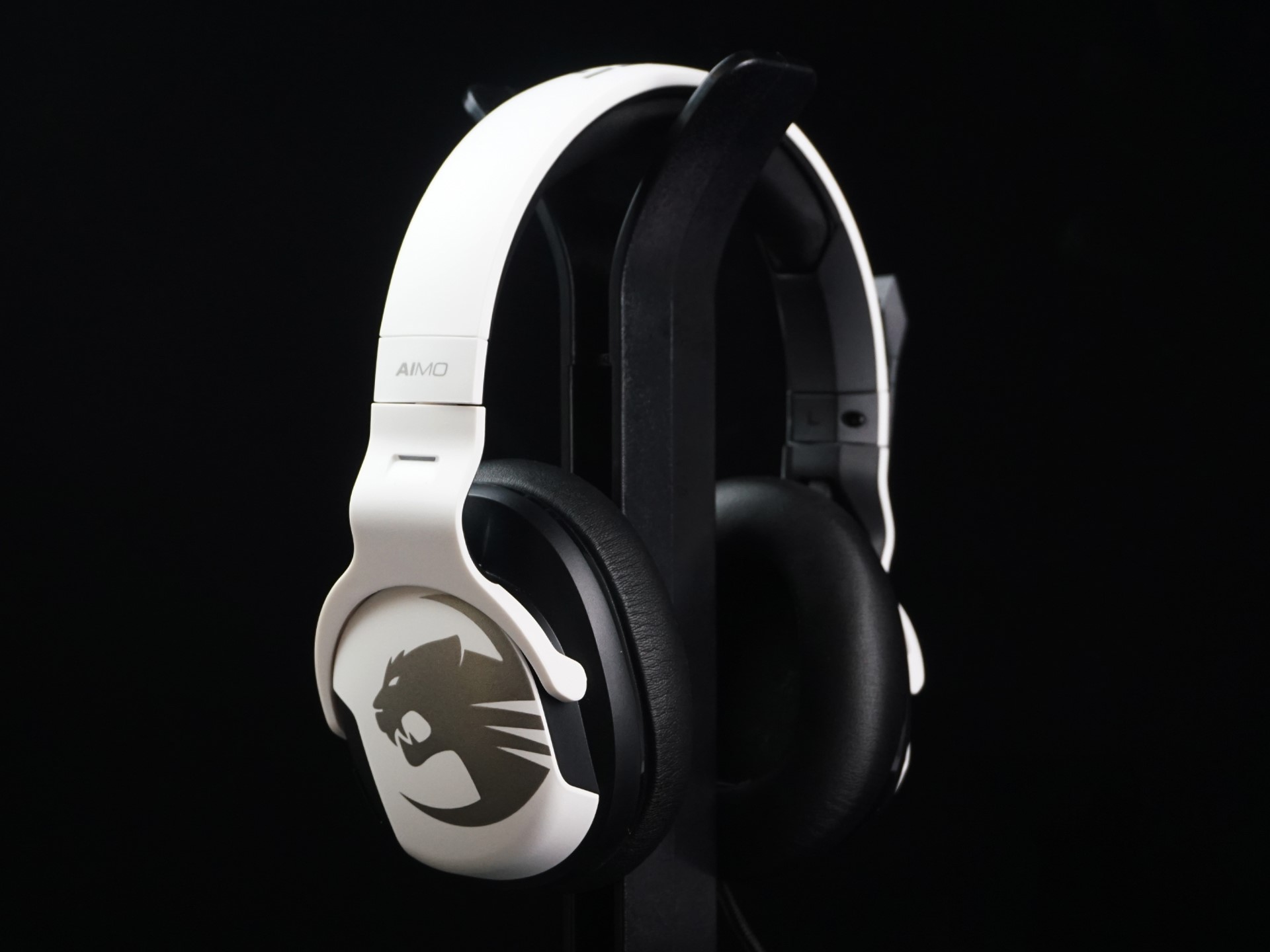 除了价格高点冰豹这款游戏耳机真的很不错