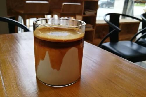 牛奶加咖啡的功效与作用,咖啡加牛奶怎样才好喝