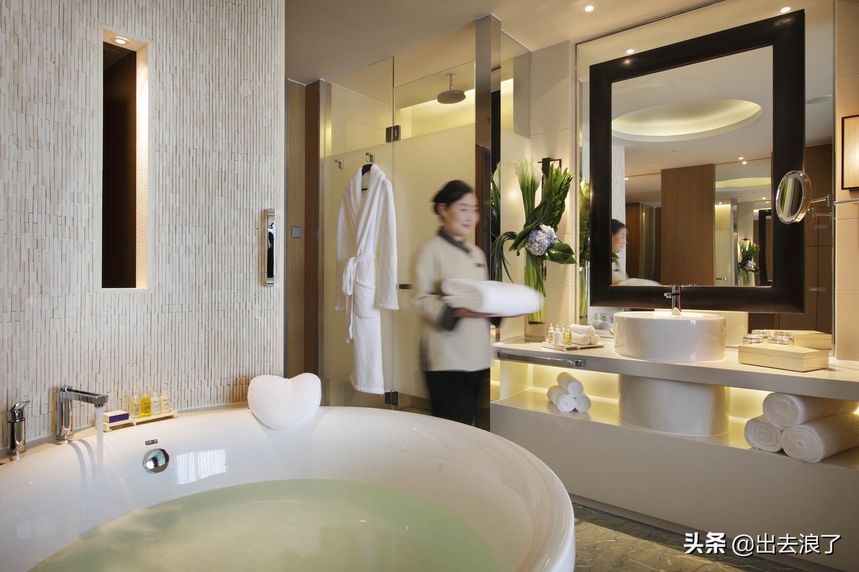 吃蟹子注意事项,吃蟹的时候当心点扎嘴