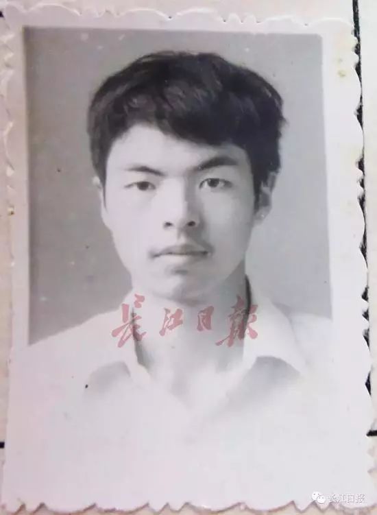 爱睡懒觉的孤独者大器晚成，产品估值8000亿，让雷布斯肠子悔青！