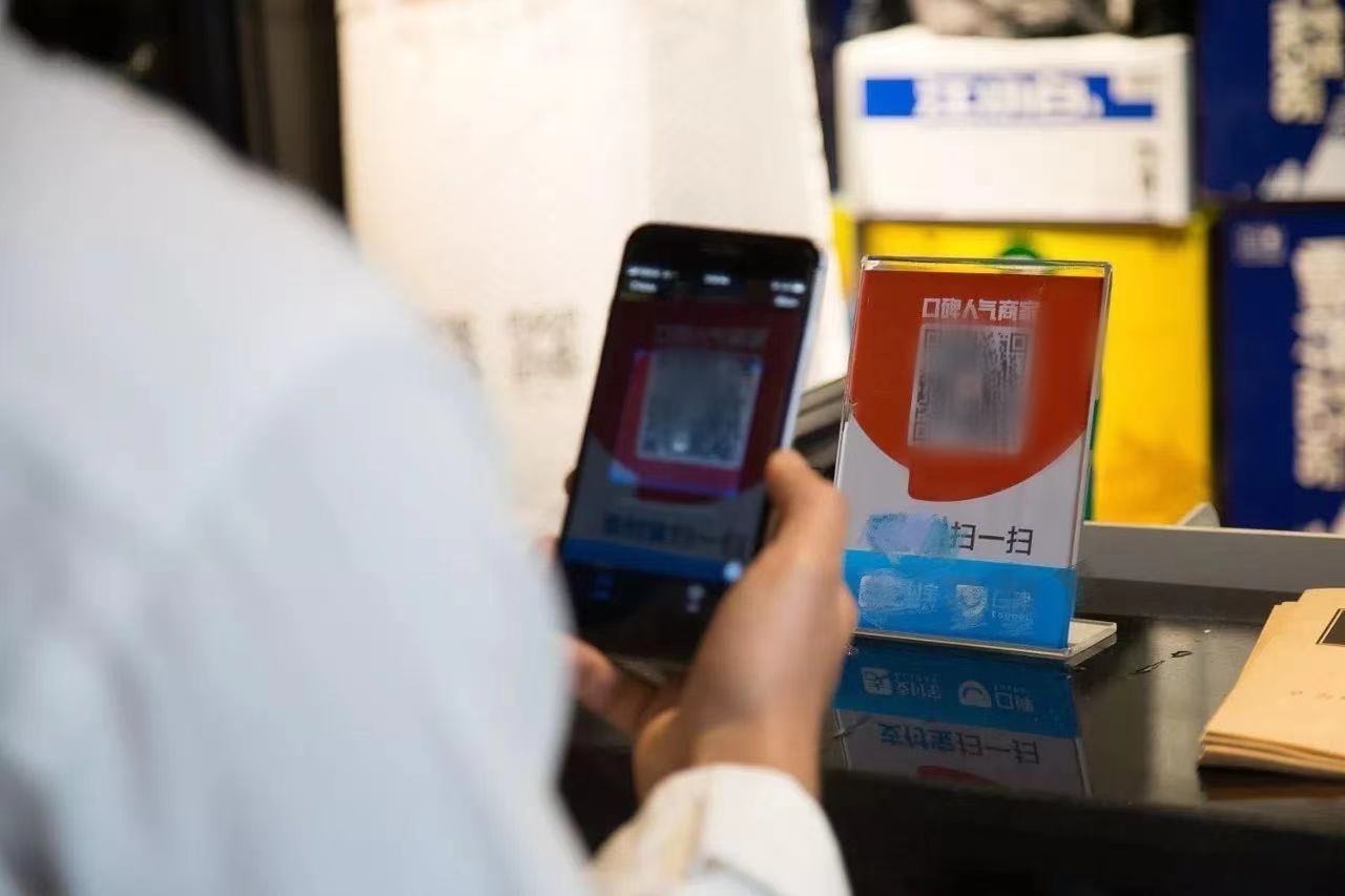 看了在华英国人的视频才知道：我们的理所当然，是他们的不可思议