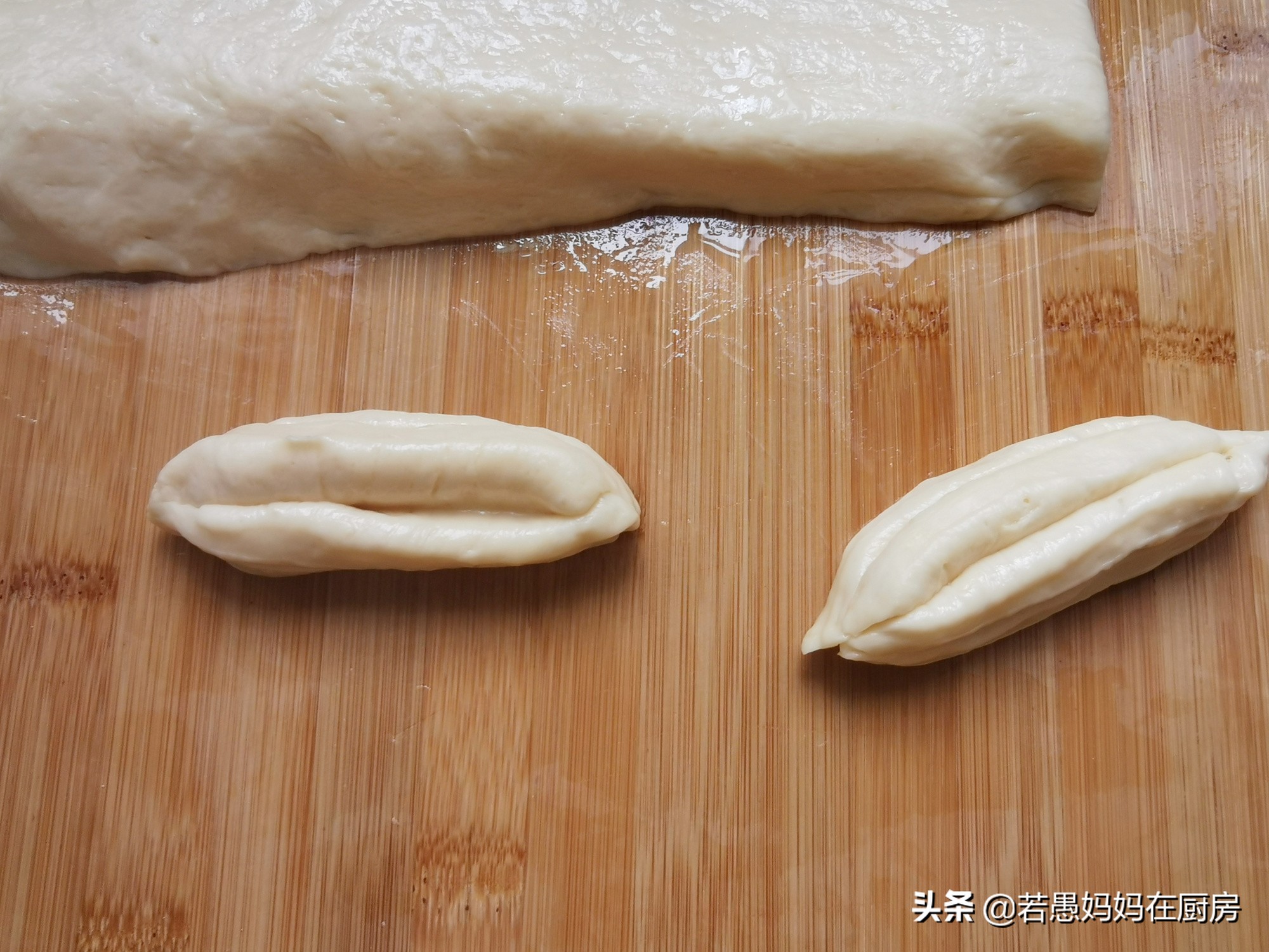 炸油条用酵母粉和苏打粉,油条用酵母粉和泡打粉哪个好