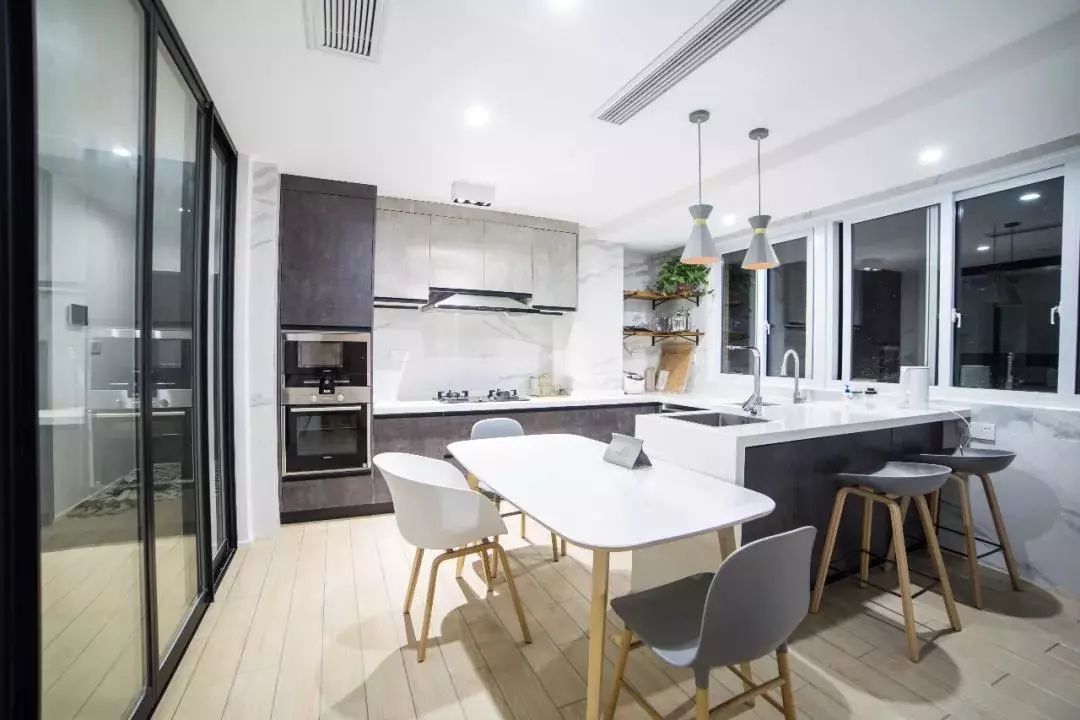 当现代厨房遇上集成灶,当厨房遇上餐厅