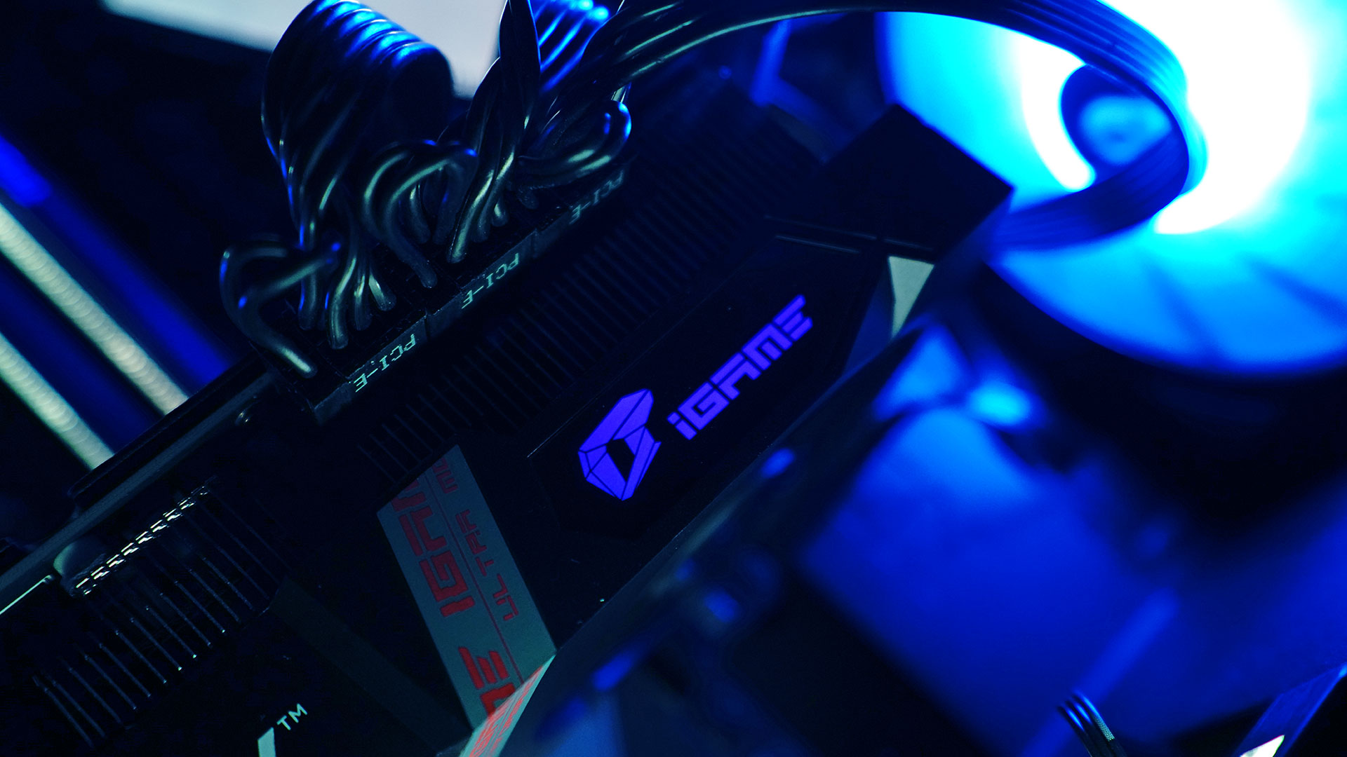 七彩虹rtx3070ultraoc8g跑分,七彩虹rtx3080一键超频按钮