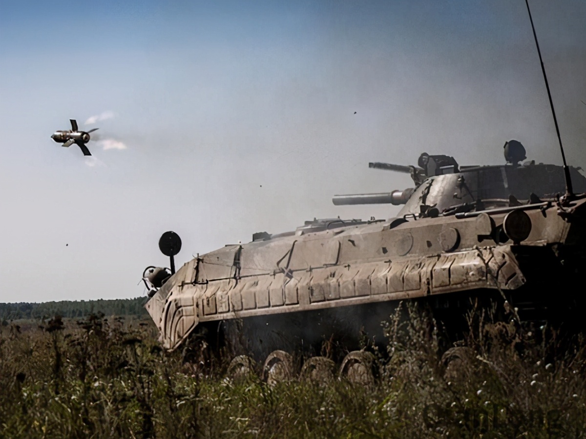 撅着屁股跑，总比“裸奔”好！令人陶醉的二战“迷你”战车