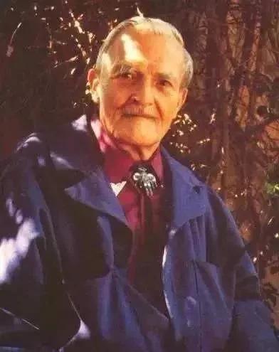 学心理学治疗精神疾病,用心理学治愈精神病