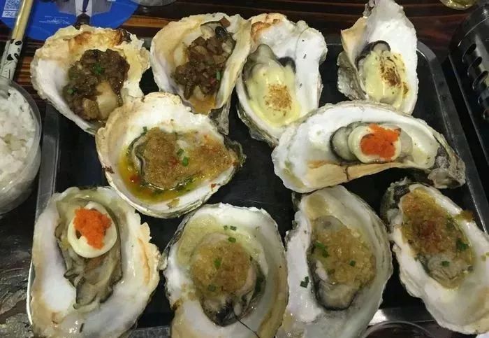 南宁可以吃超大生蚝的地方,南宁大沙田好吃的生蚝