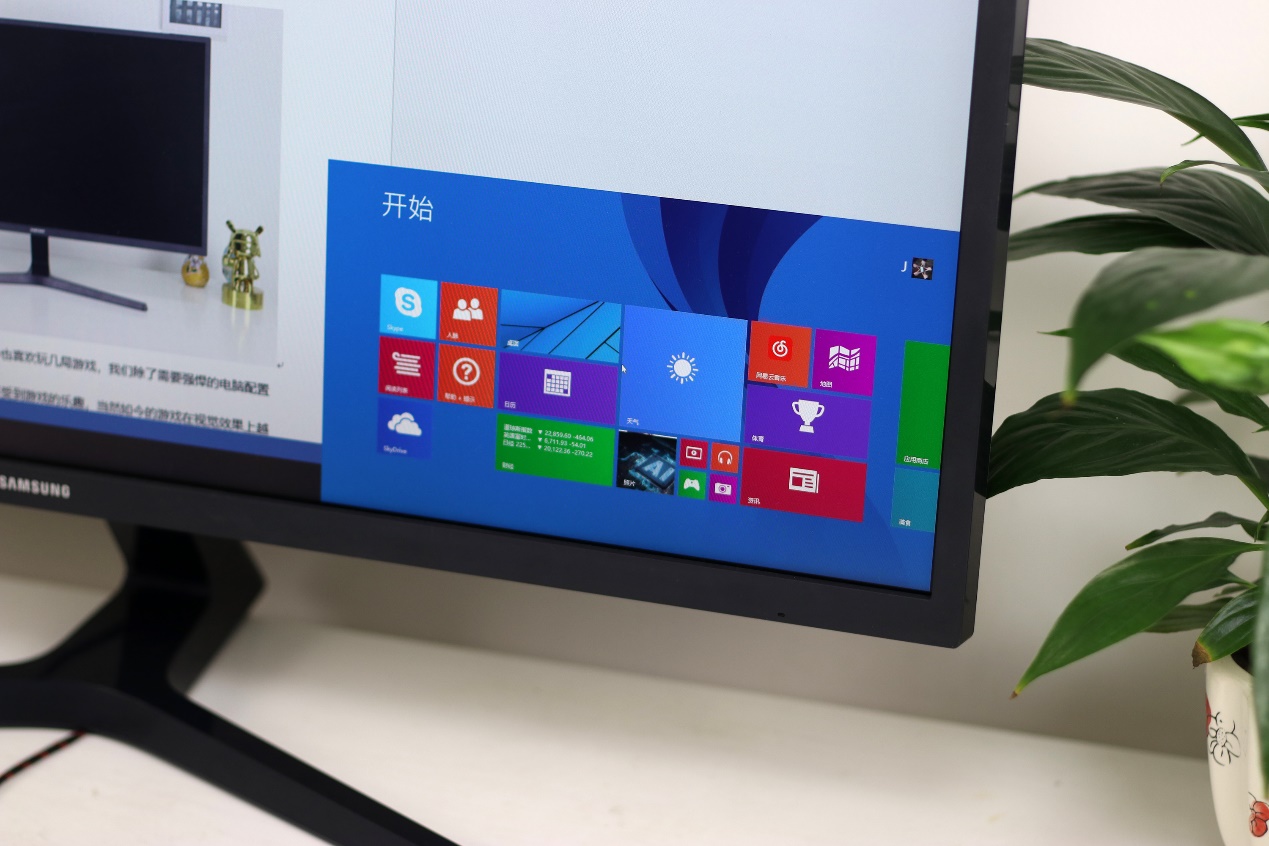 三星显示器玄龙骑士4k144hz,三星32英寸4k显示器s32a700nwc