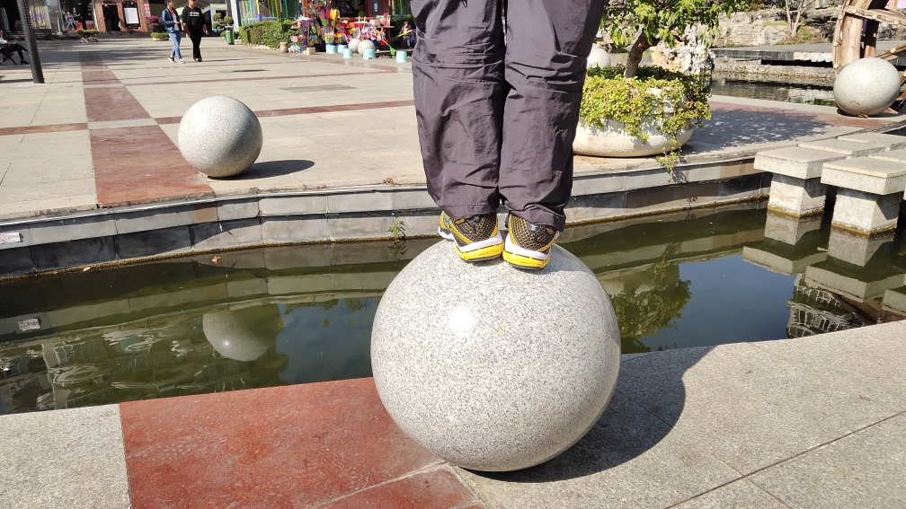 美津浓专业跑步透气减震鞋,mizuno美津浓男款吸汗速干