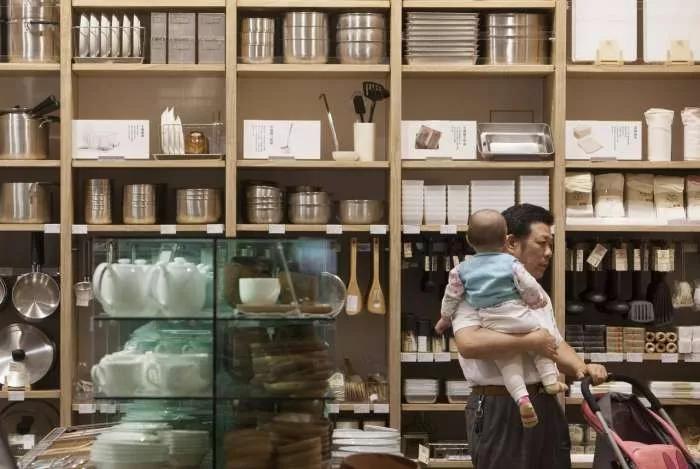 数次降价却无果！这家日本杂货巨头，在中国的生意越来越不好做了...