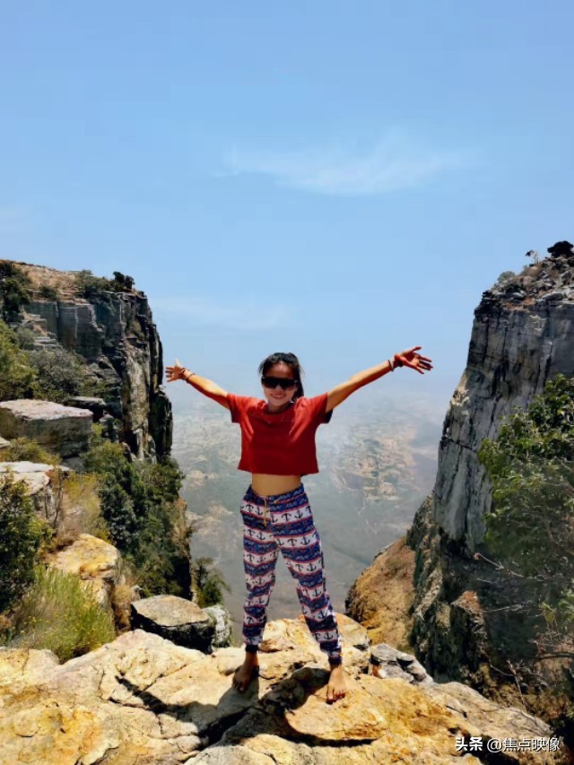 生如夏花绚烂死如落叶精美字体,生如夏花绚烂死如秋叶静美英语