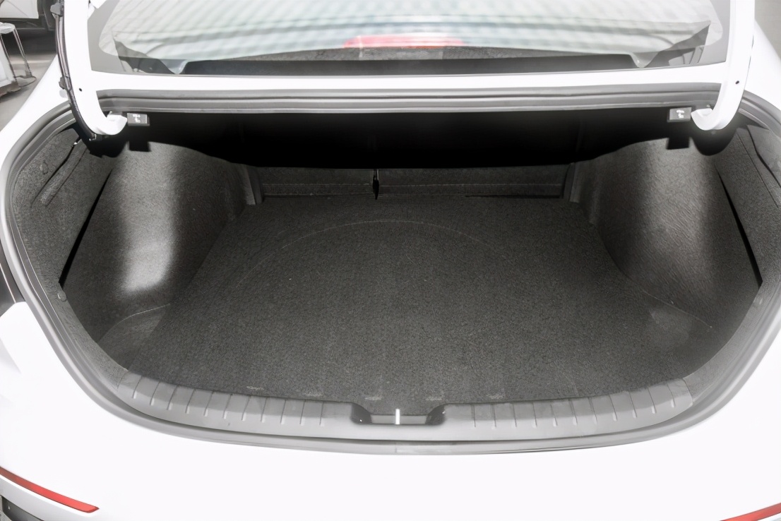 1.4t油耗和1.6l一样吗,起亚k3和日产轩逸谁省油