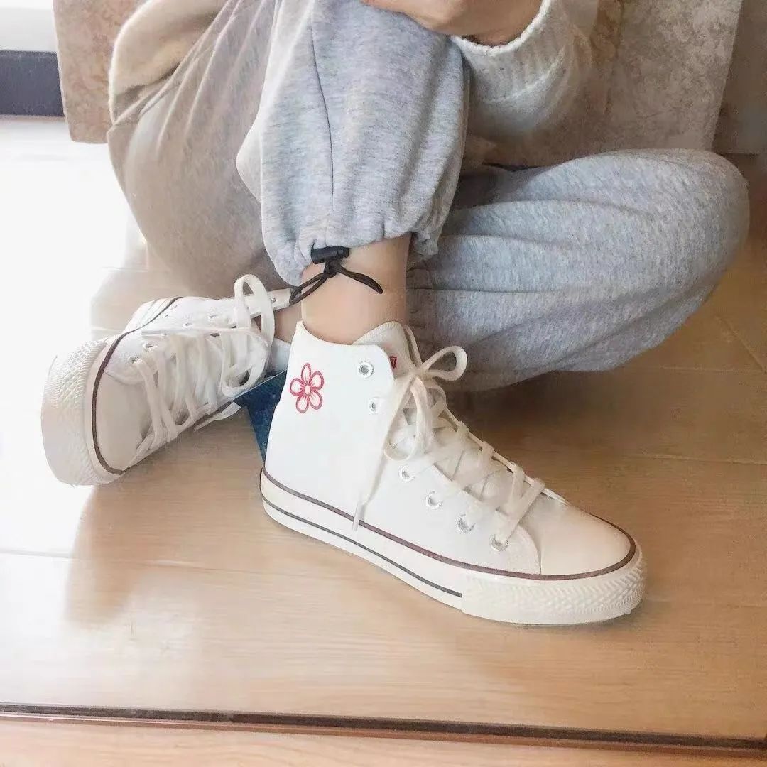 春季买新鞋这20双好看舒适有质感,小白鞋去年买过的款