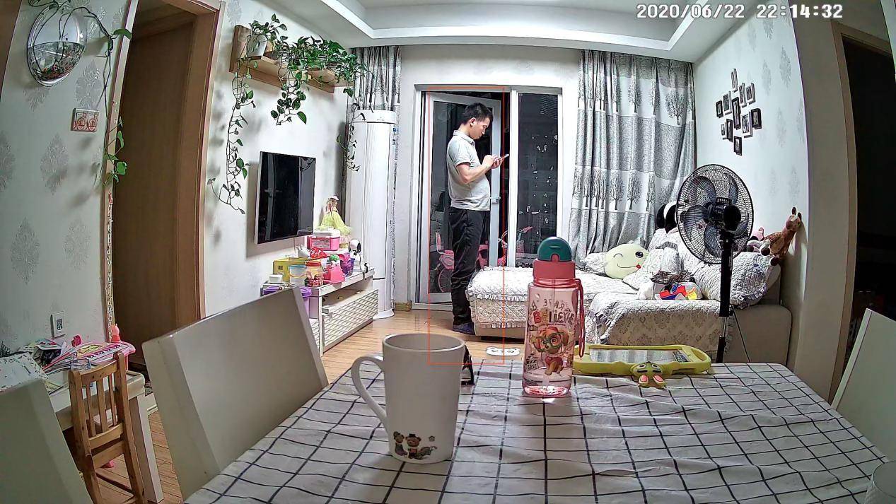 能抵风雨，2K超清画质更清楚，看家护院必备360智能摄像机体验