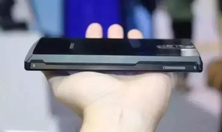 手机行业中最强山寨，华为小米都没放过