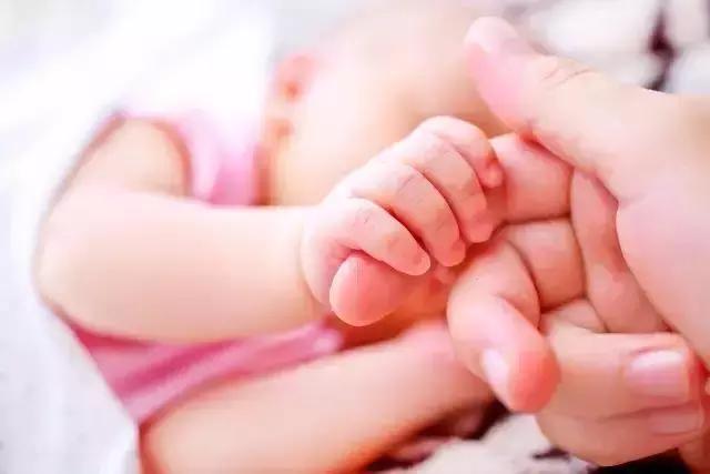 满月后妈妈日常,产后妈妈康复