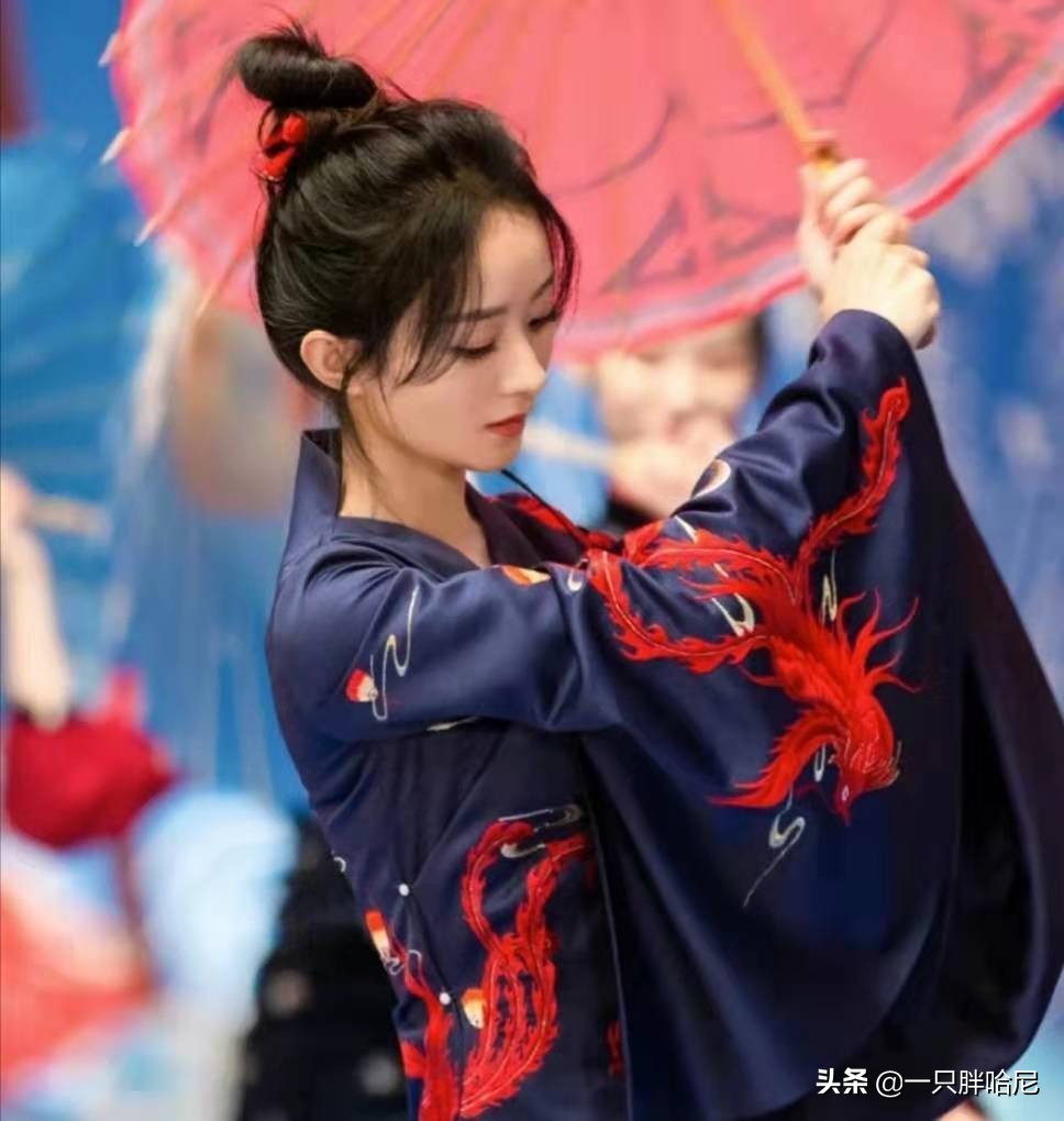 一款减龄且修颜的刘海发型,适合头大女生的发型学生党刘海