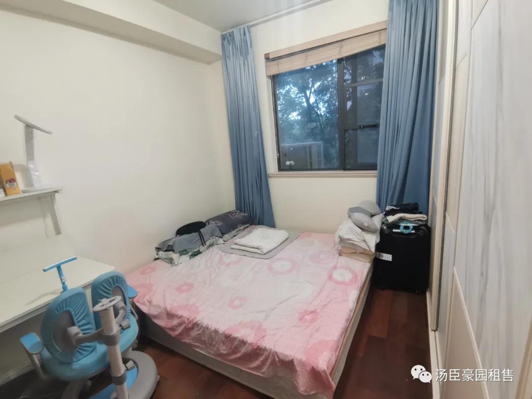 张江汤臣豪园四期新挂牌109㎡大两房一套，精装修诚意出售