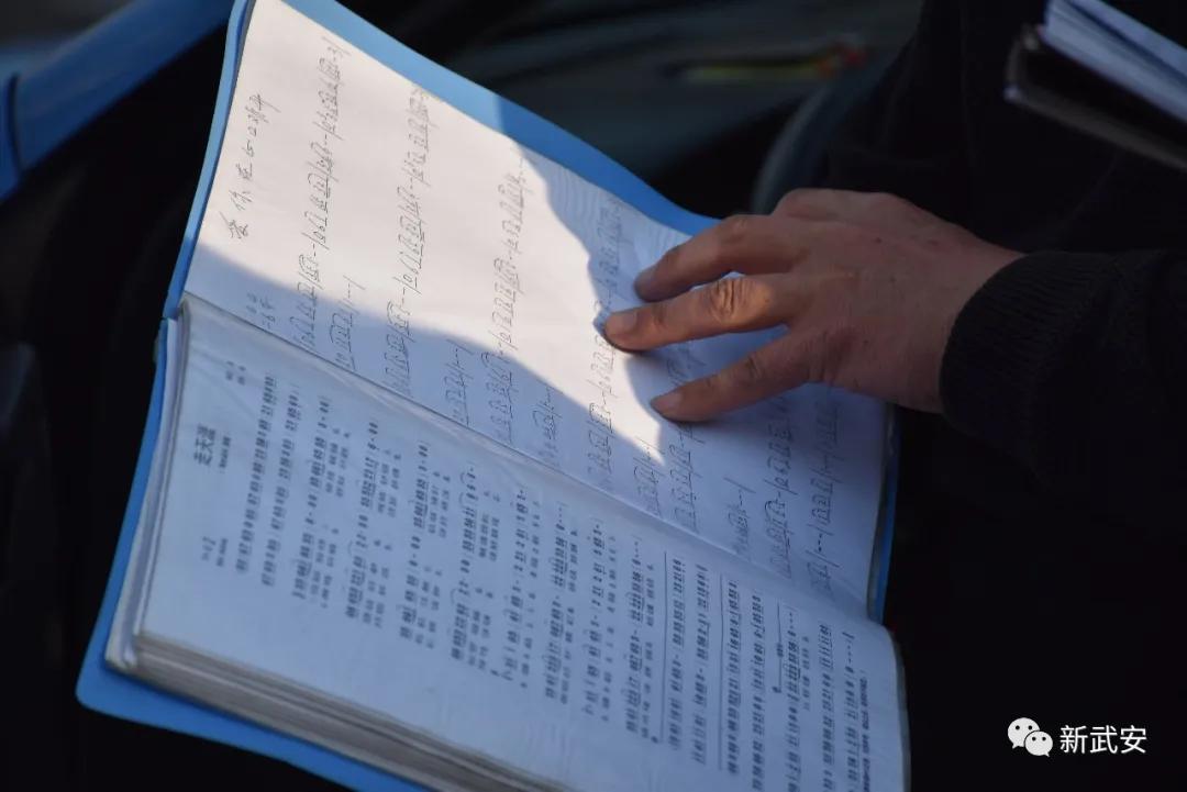 哎呦不错哦有磁带吗,哎呦不错哦台版专辑照片