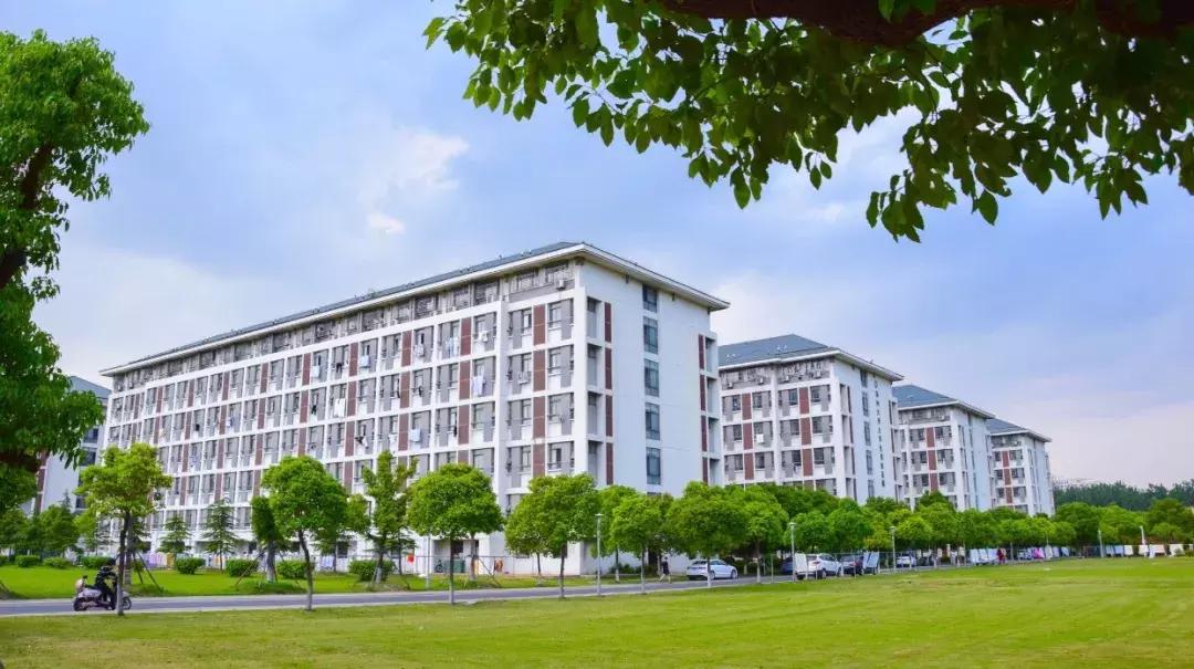 扬州大学2023年研究生招生简章,扬州大学硕士研究生学费