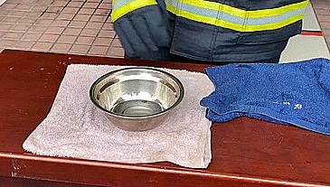 火焰的正确熄灭方法,酒精点燃的火如何扑灭