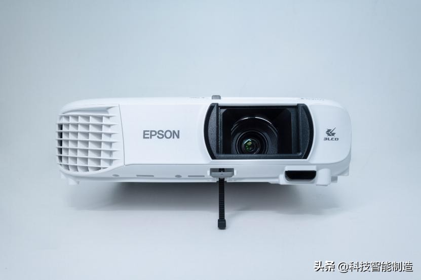 新手也能做好投影机选择题—爱普生CH-TW610投影机全面对比评测