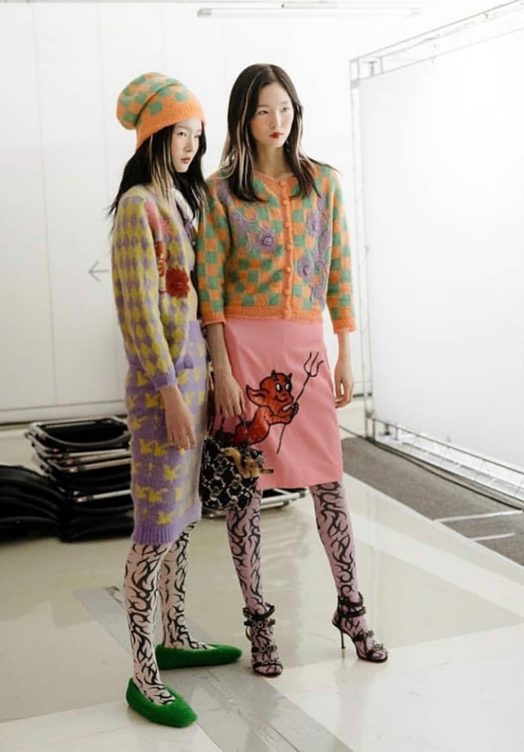 打底裤两面是一样怎么穿,打裤边的小技巧