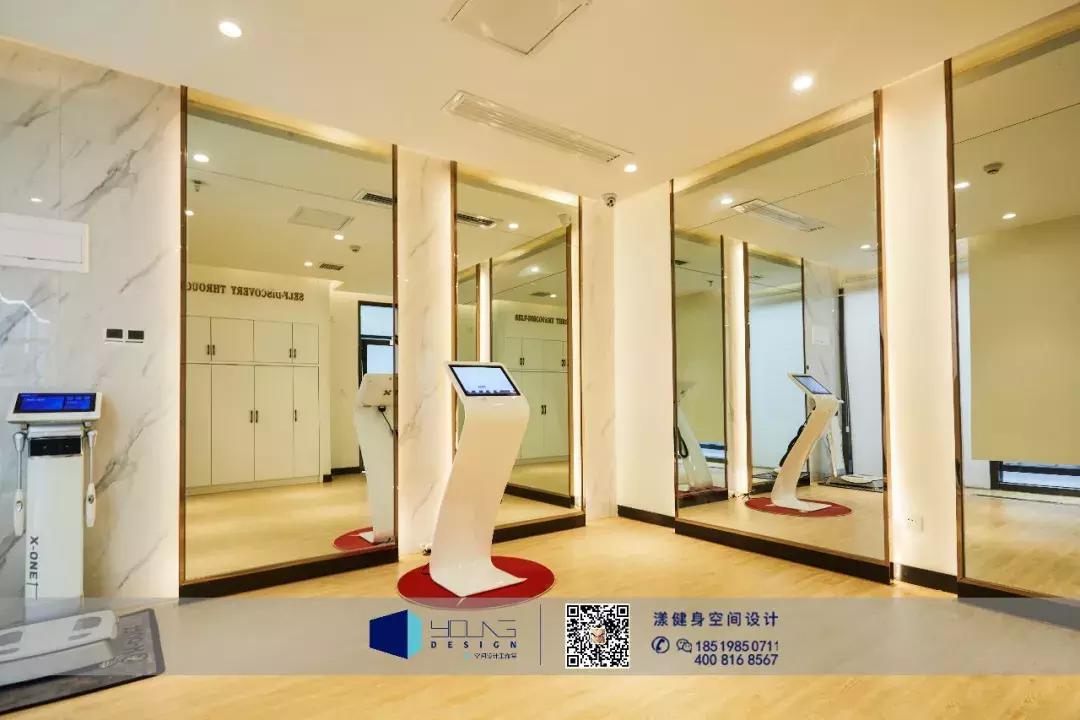 听说在CF成都大会上，漾设计上映了“获奖者联盟”？！