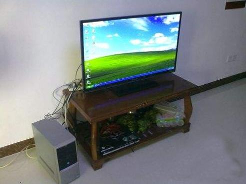 电脑显示屏改电视能玩游戏吗,显示器玩游戏没法铺满全屏