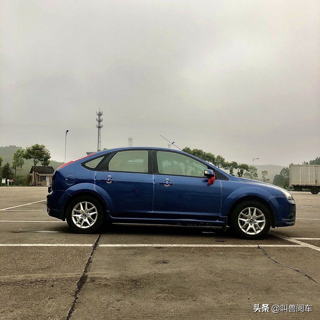 2010福特嘉年华和2008福克斯怎么选,05福特福克斯还能开几年