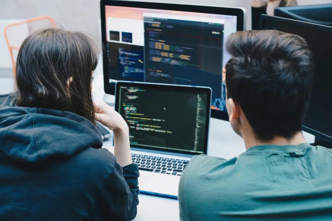 全国编程语言工资排行,最赚钱的编程语言排行榜