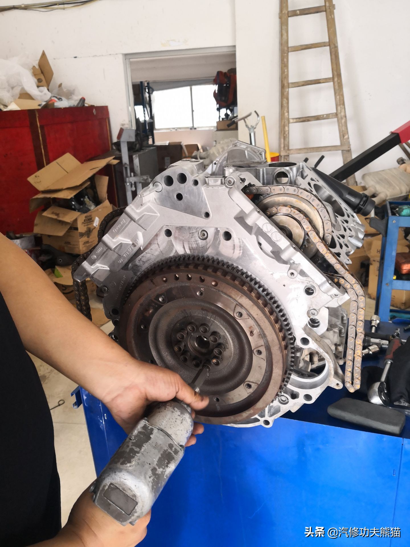 2010年的奥迪a6l2.8烧机油吗,08年奥运版奥迪a6值多少钱