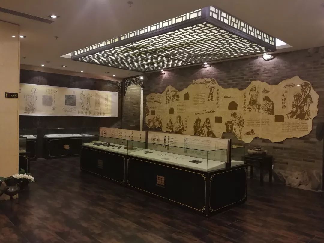 上海街头指压店,横评竖评