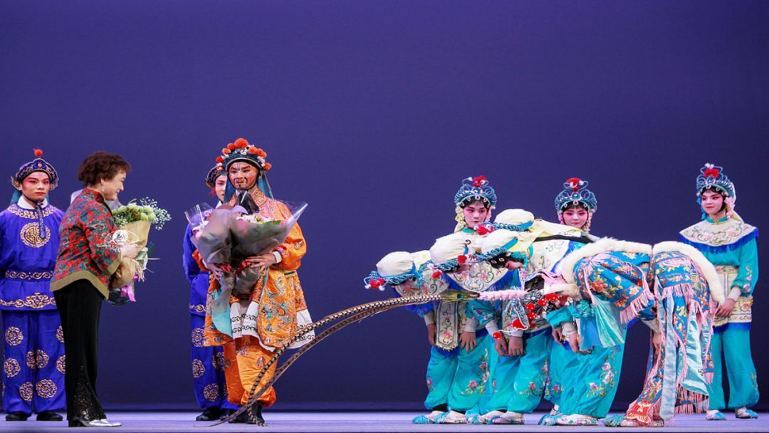 部编版六年级语文上全册课文课后习题参考答案，给孩子收藏