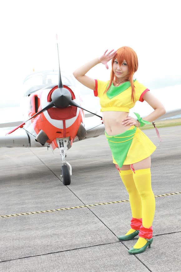 知名军事杂志改版，二次元萌妹登上封面