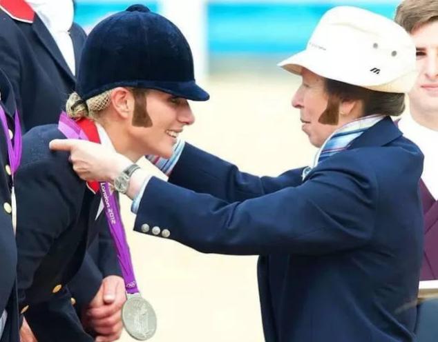 有1582万美元马场的比尔盖茨之女嫁人了：欲娶名流女，先学骑马吧