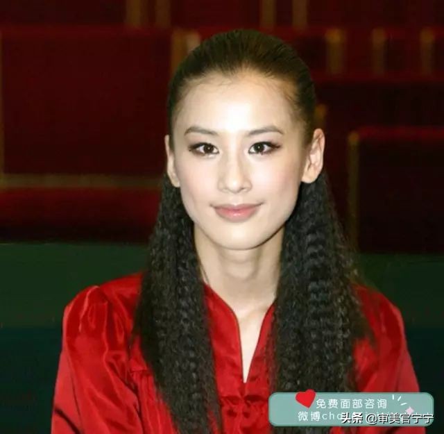 鼻子宽大眼距过近,鼻子宽度大于眼间距原因