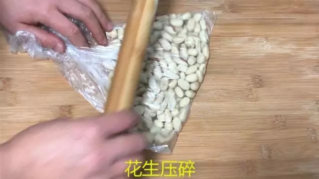 一块豆腐做一菜一汤,一块豆腐半斤小葱简单一做